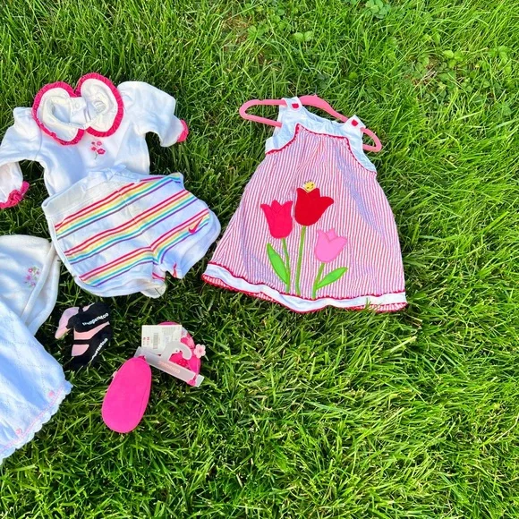Girls clothing lot sizes 3-6 months, 6-9 months, 6-12 months, 12-18 months 2T
